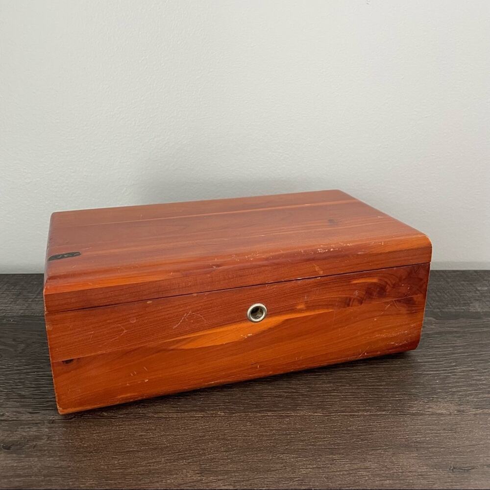 Lane | Vintage Cedar Salesman Sample Wood Chest Box Jewelry Storage Small Brown - Picture 2 of 10